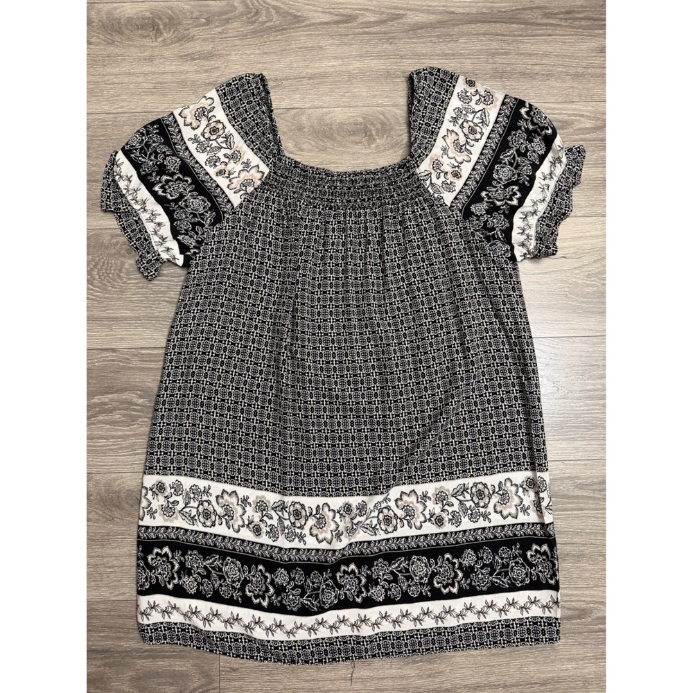 Lightweight Mini Dress 1X Black White Geometric Floral Smocked Square Neck Beach - Picture 10 of 12